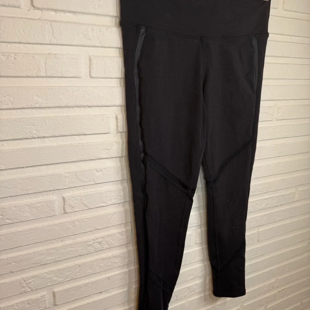 Alo Black Stretch Compression Mesh Cropped Leggings, Women’s Size Extra Small